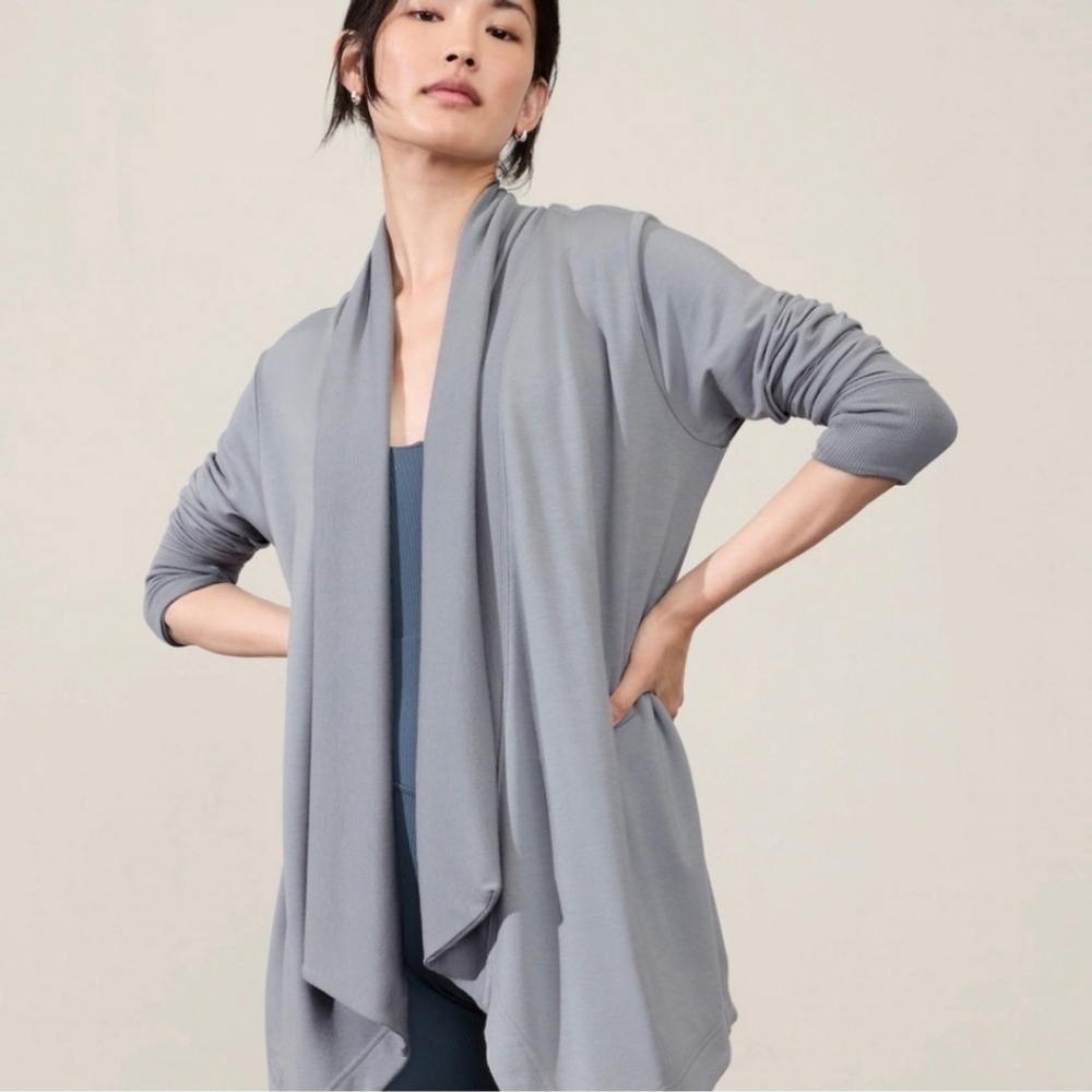 Athleta Pranayama Restore Wrap/Cardigan Light Gray - Womens Size Large - Picture 2 of 7